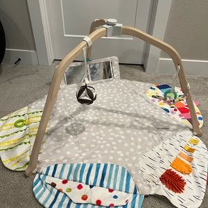 Lovevery Play Gym